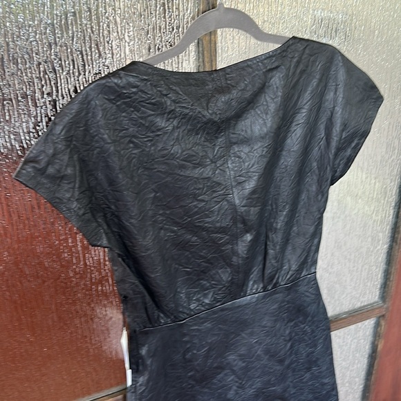 Zadig & Voltaire
Rexa Crumpled Leather Mini Dress size small nwt - Picture 13 of 14